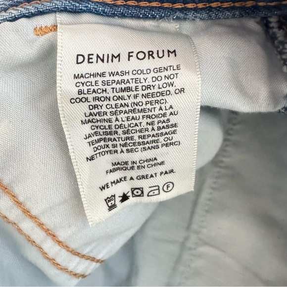 Denim Forum The 90's Millie Hi-Rise Cargo Medium Light Wash Aritzia - Size 26 - Picture 6 of 9